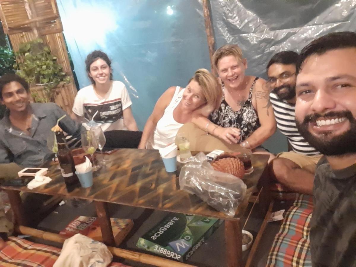 Red Monkeys Hostel Arambol Ngoại thất bức ảnh