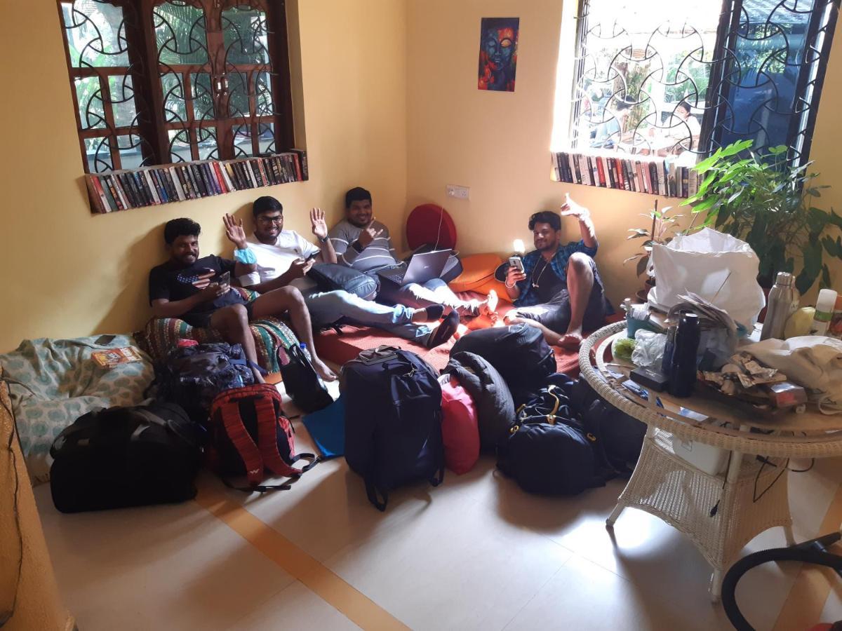 Red Monkeys Hostel Arambol Ngoại thất bức ảnh