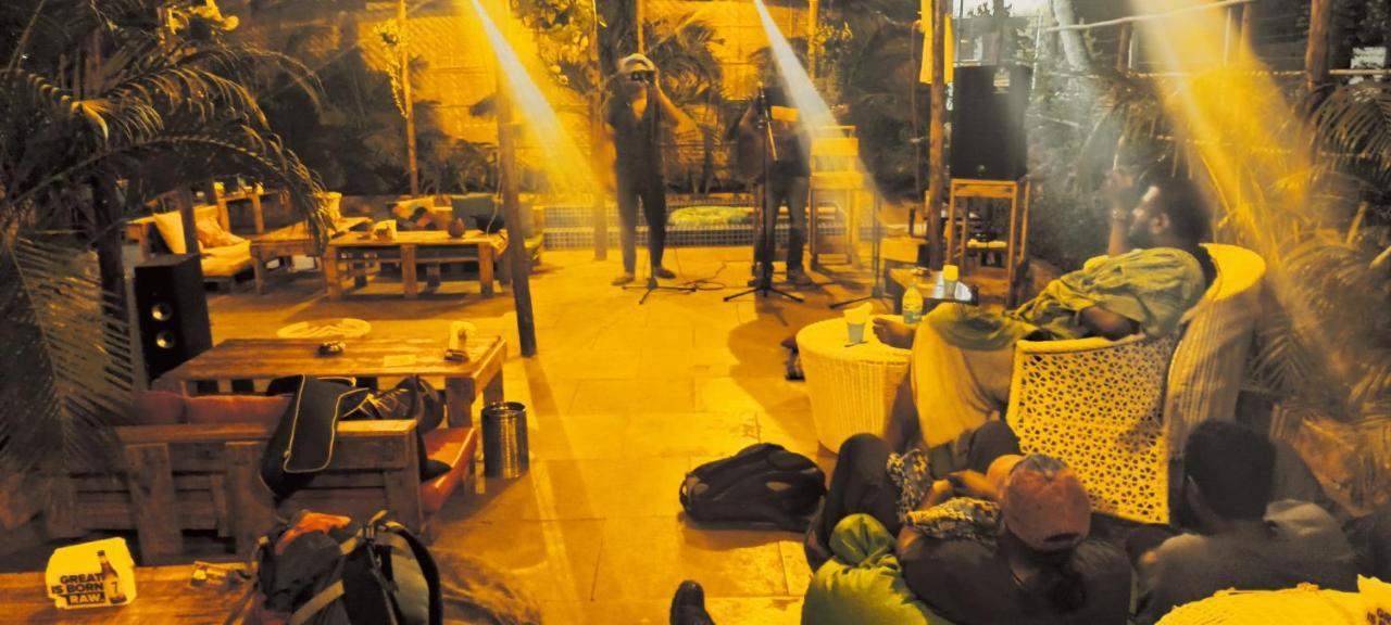 Red Monkeys Hostel Arambol Ngoại thất bức ảnh