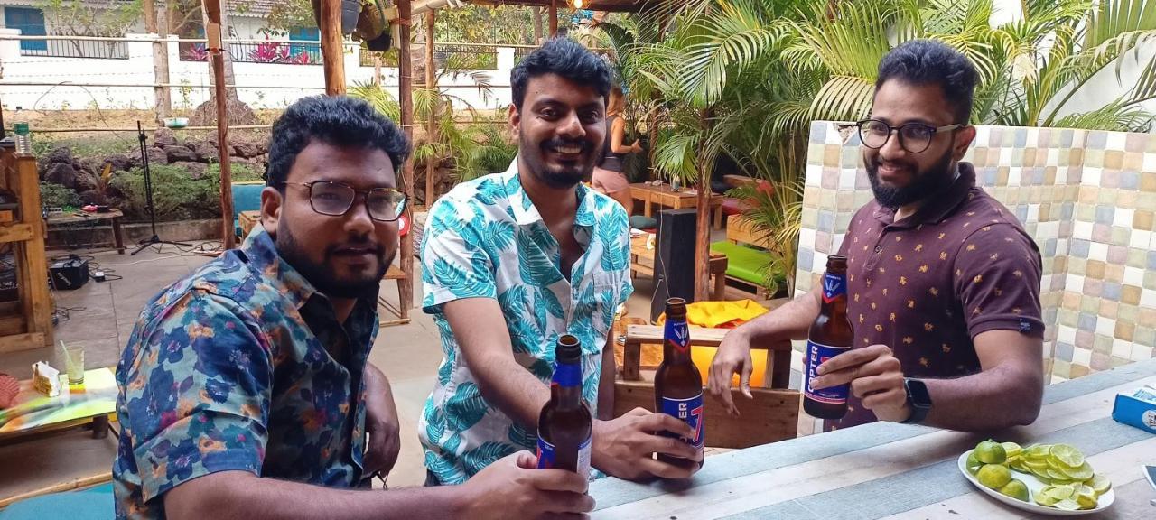 Red Monkeys Hostel Arambol Ngoại thất bức ảnh